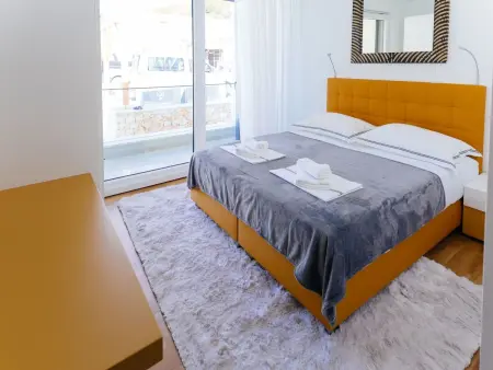 Gemütliches Ferienhaus in Vinišće mit Privatem Pool und Meerblick - Photo 25