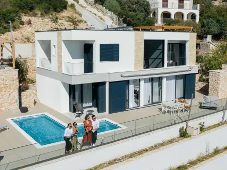 Charmantes Ferienhaus in Vinišće mit Privatem Pool und Meerblick - Photo 5