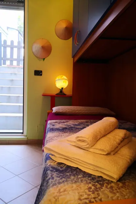Wohnung mit Garten, wenige Minuten vom Meer entfernt - Photo 10