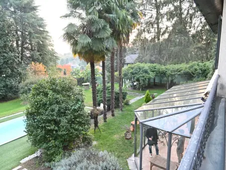 in Sirtori mit Privatem Pool, Maison 11 personnes à Sirtori - Photo 2