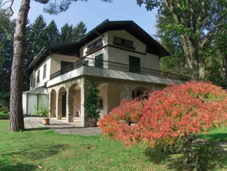 in Sirtori mit Privatem Pool, Maison 11 personnes à Sirtori - Photo 14
