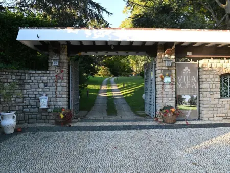 in Sirtori mit Privatem Pool, Maison 11 personnes à Sirtori - Photo 35