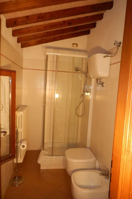 Dreizimmerwohnung für 4 Personen 3 km vom Zentru - Photo 22