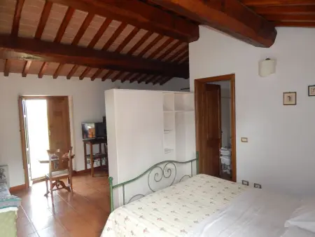 Studio im ersten Stock eines Landhauses, Appartement 3 personnes à Sienne - Photo 13