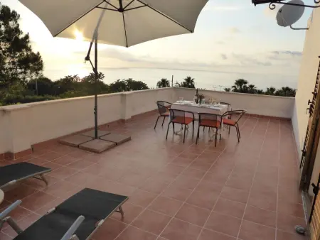 Ferienvilla bei Tropea mit Blick auf das Meer und die liparischen Inseln - Photo 6