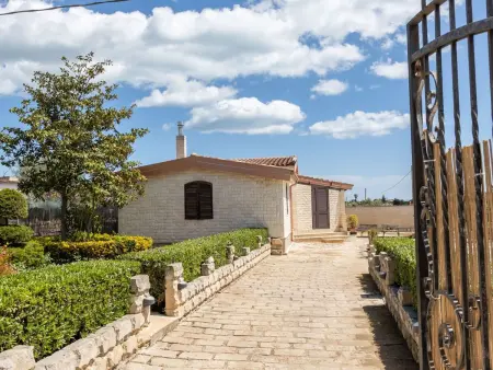Villa Scrusciu Ri Mari, privater Pool, Noto, Maison 6 personnes à Calabernardo - Photo 1