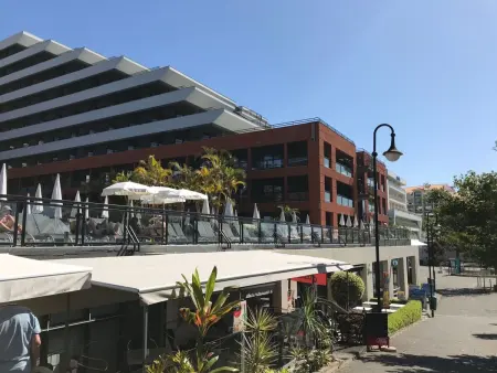 mit Blick auf das Wasser, Appartement 4 personnes à Madeira Funchal - Photo 27