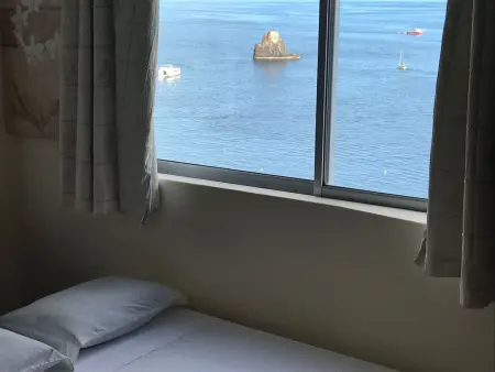 mit Blick auf das Wasser, Appartement 4 personnes à Madeira Funchal - Photo 4