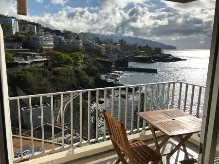 mit Blick auf das Wasser, Appartement 4 personnes à Madeira Funchal - Photo 25