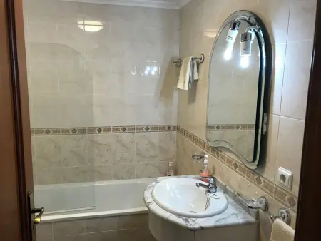 mit Blick auf das Wasser, Appartement 8 personnes à Madeira Caniço - Photo 14
