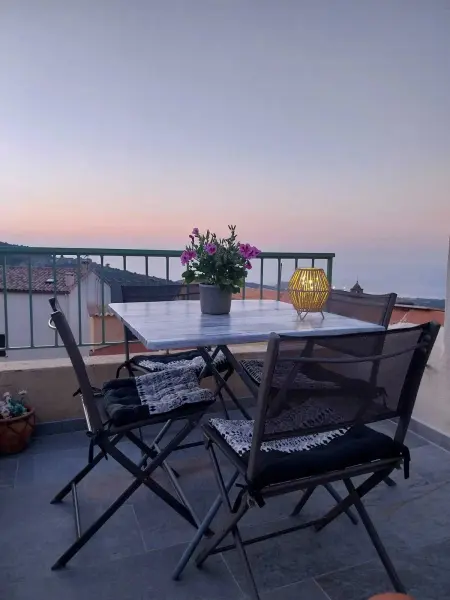 Appartement près de Santa-Reparata-Di-Balagna avec terrasse - Photo 24