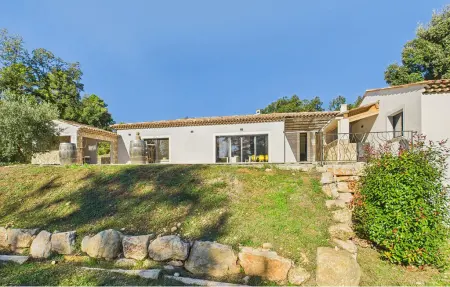 VILLA PROVENÇALE AVEC PISCINE, Maison 8 personnes à Montauroux - Photo 1