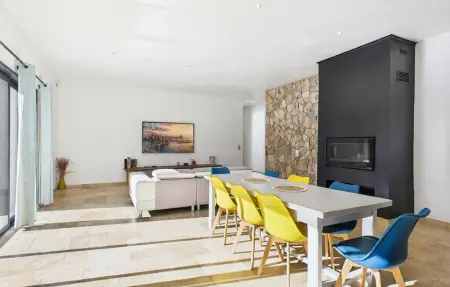 VILLA PROVENÇALE AVEC PISCINE, Maison 8 personnes à Montauroux - Photo 3
