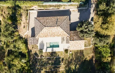 VILLA PROVENÇALE AVEC PISCINE, Maison 8 personnes à Montauroux - Photo 6