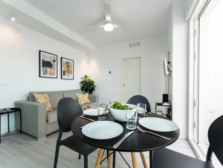 Charmant appartement indépendant avec cour privée à Málaga - Photo 4
