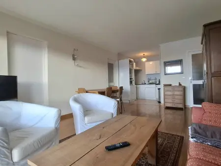 Appartement T3 spacieux avec terrasse et parking, proche télésiège - Photo 1