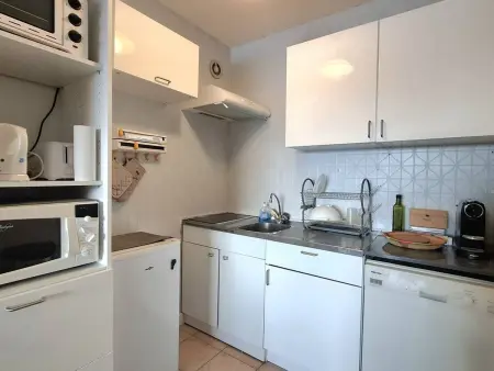 Appartement T3 spacieux avec terrasse et parking, proche télésiège - Photo 3
