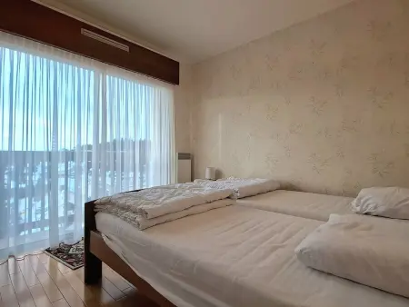 Appartement T3 spacieux avec terrasse et parking, proche télésiège - Photo 5