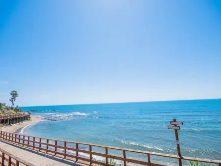 Élégant appartement pour adultes à Mijas avec terrasse privée - Photo 4