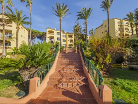 Élégant appartement pour adultes à Mijas avec terrasse privée - Photo 9