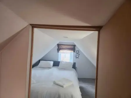 Maison spacieuse à Mouscron avec jardin et terrasse - Photo 11
