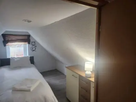 Maison spacieuse à Mouscron avec jardin et terrasse - Photo 12
