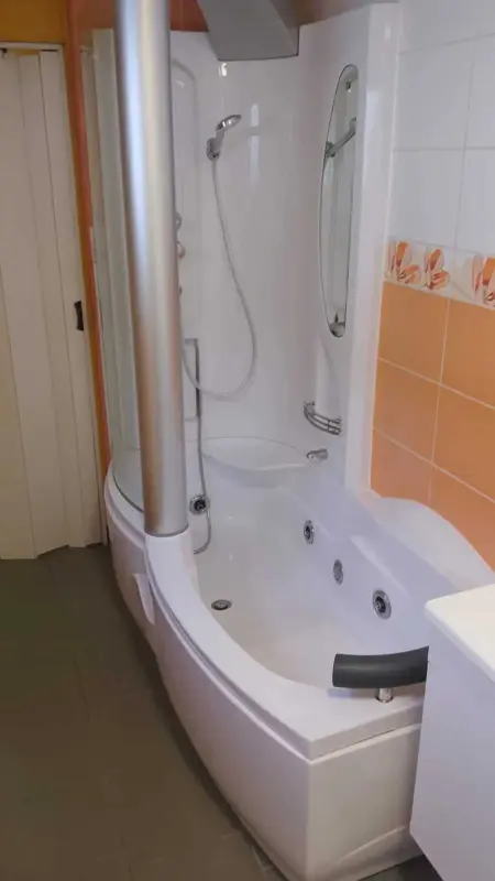 Maison spacieuse à Mouscron avec jardin et terrasse - Photo 19