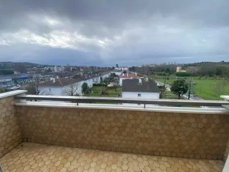 Appartement charmant à Auch - 80 m² avec balcon - Photo 4