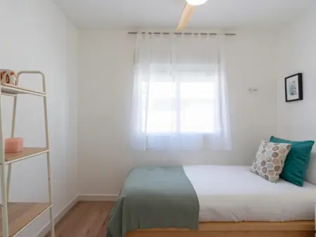 Appartement avec terrasse près de la plage, parking inclus - Photo 10