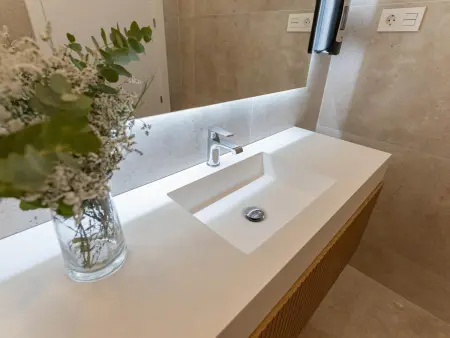 Appartement lumineux, piscine partagée, accès plage - Photo 6