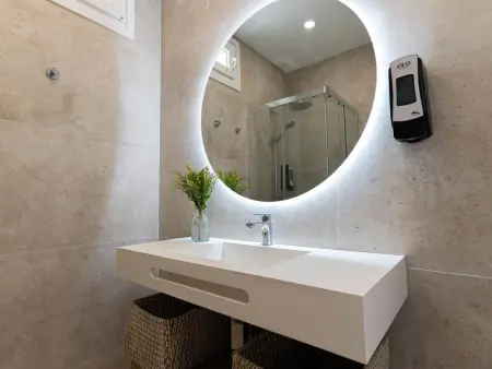 Appartement lumineux, piscine partagée, accès plage - Photo 9