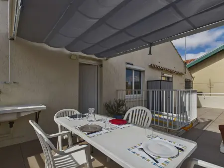 Appartement lumineux avec terrasse, proche plage et commerces - Photo 1