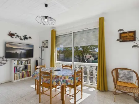 Appartement lumineux avec terrasse, proche plage et commerces - Photo 8