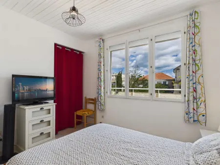 Appartement lumineux avec terrasse, proche plage et commerces - Photo 12