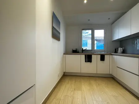 Villa rénovée à La Palmyre - 6 pers - Climatisation - Wifi - Stationnement - Photo 6