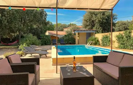 Maison avec piscine privée, Maison 4 personnes à Mazan - Photo 1