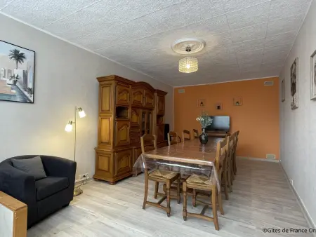 Maison Normande Confortable avec Jardin et WiFi, Gite 8 personnes à La Ferté Macé - Photo 3