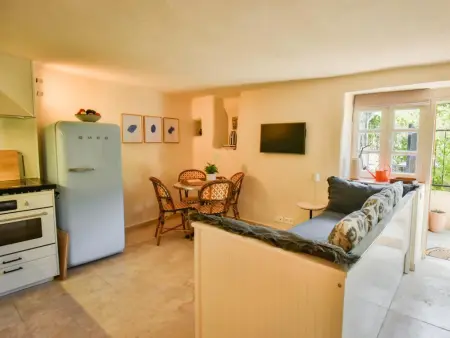 Les Roches du Sud, Charmante Gîte en domaine intimiste avec piscine - Photo 4