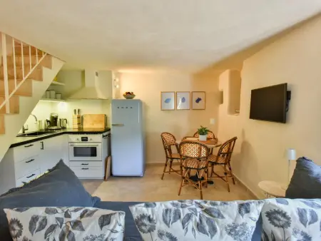 Les Roches du Sud, Charmante Gîte en domaine intimiste avec piscine - Photo 8