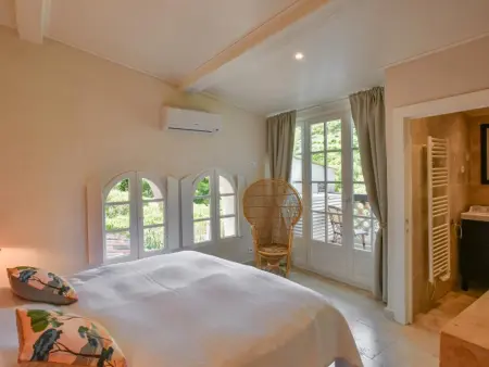 Les Roches du Sud, Charmante Gîte en domaine intimiste avec piscine - Photo 13