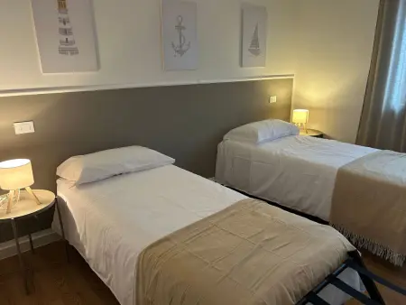 5-Zimmer-Haus, geeignet für große Gruppen, Maison 9 personnes à Monfalcone - Photo 9