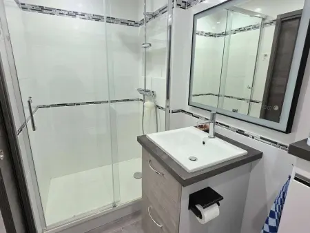 Magnifique T3 en Front de Mer à Wimereux avec Balcon et Wifi - Photo 13