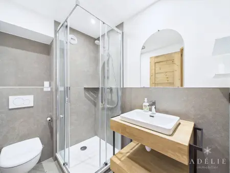 Superbe appartement skis aux pieds 80m², WIFI, parking, 8 pers - Photo 8