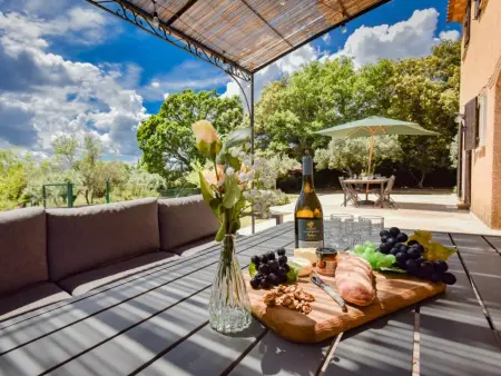 Ricavy, Jolie maison spacieuse avec une grande piscine - Photo 3