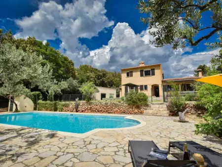 Ricavy, Jolie maison spacieuse avec une grande piscine - Photo 4