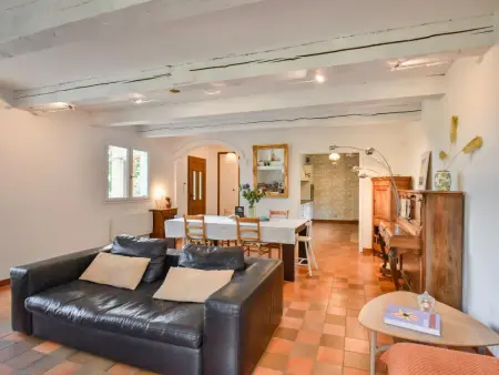 Ricavy, Jolie maison spacieuse avec une grande piscine - Photo 8