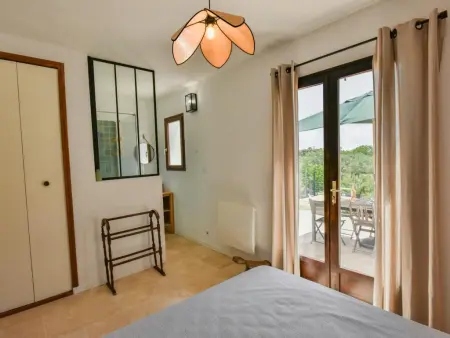 Ricavy, Jolie maison spacieuse avec une grande piscine - Photo 14
