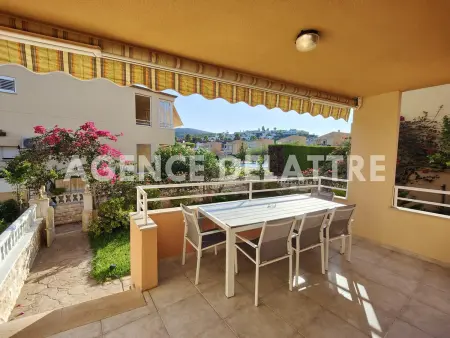 Villa tranquille avec piscine commune et jacuzzi, 3 chambres, 2 salles de bain - Photo 1