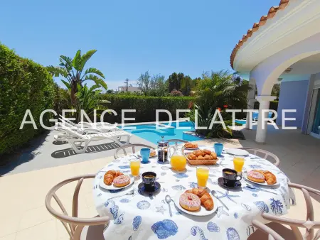 Villa moderne avec piscine privée et jacuzzi, 2 chambres - Photo 1