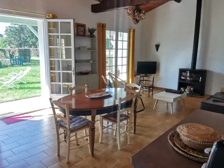 Maison lumineuse pour 6, plage à 700m, jardin spacieux - Photo 4